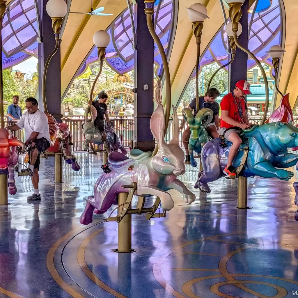 2025-uo-universal-orlando-epic-universe-celestial-park-constellation-carousel-15-scaled